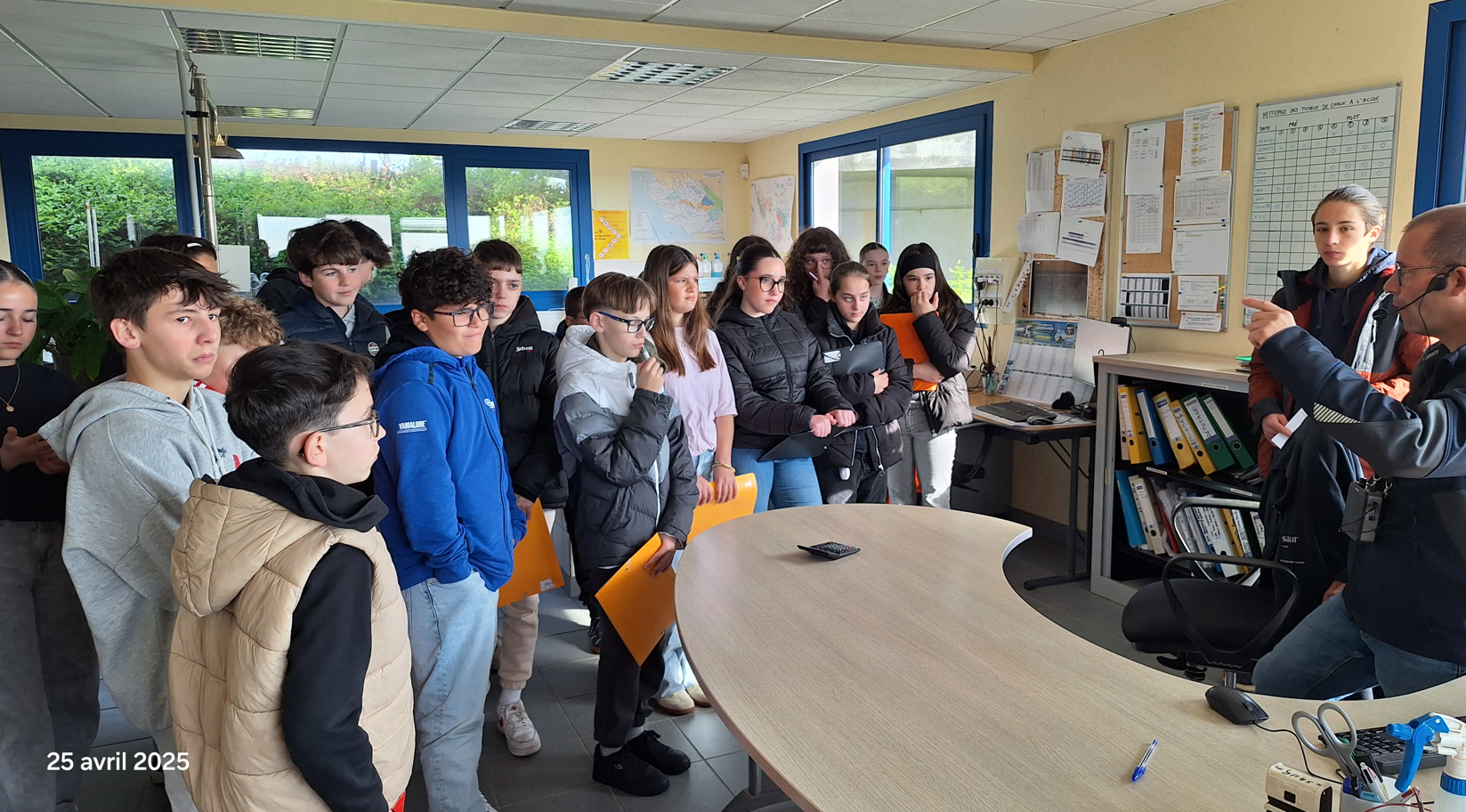 5C_dans_le_laboratoire_de_l_usine.